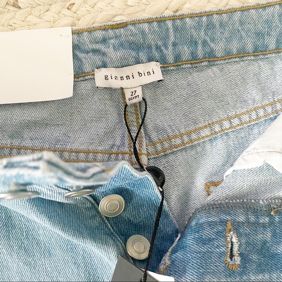 NWT Gianni Bini Michelle High Rise Mid Thigh Denim Shorts - Picture 5 of 6